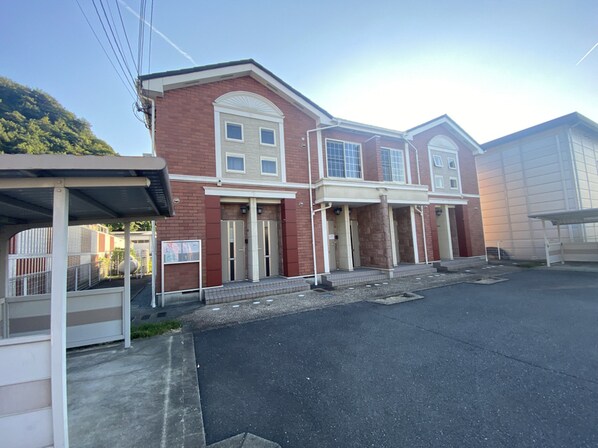 エテルナ・パークの物件外観写真